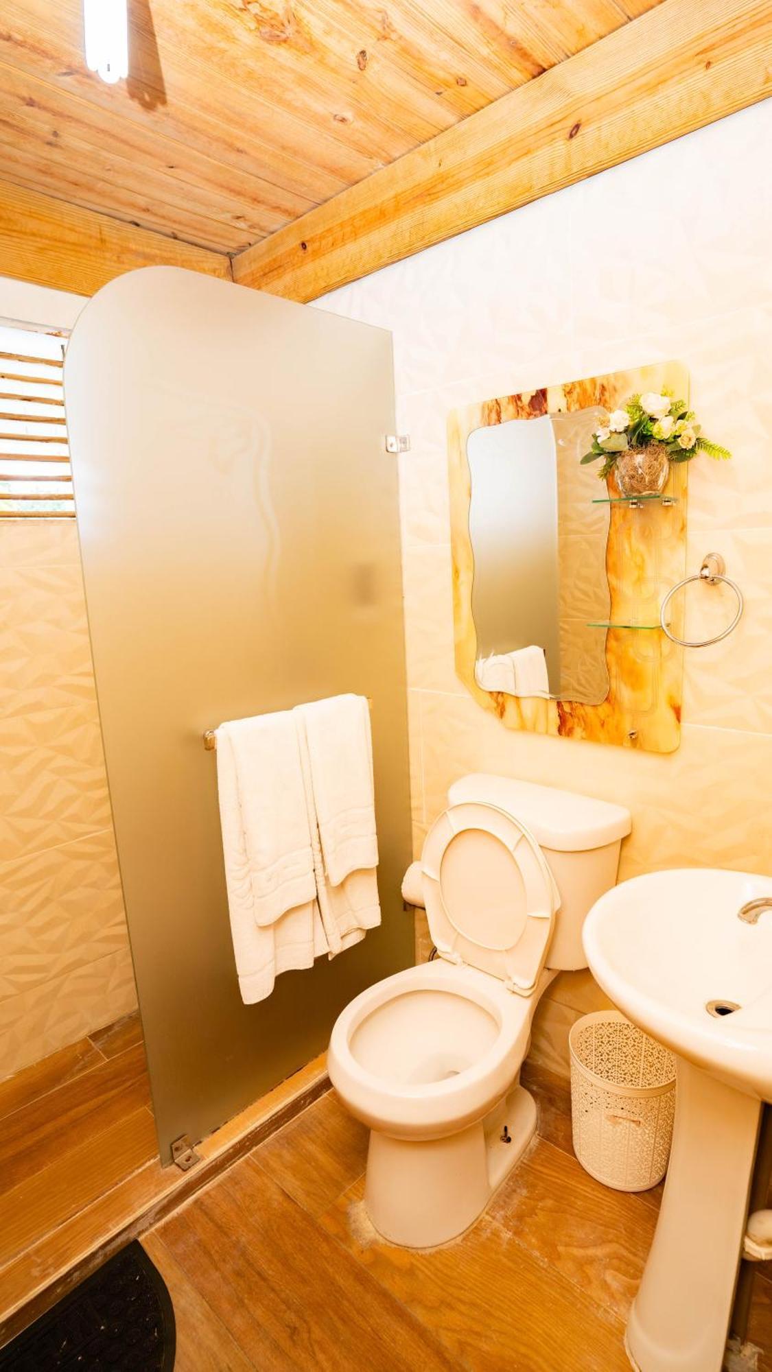 Guacamayos Hotel Бонао Экстерьер фото