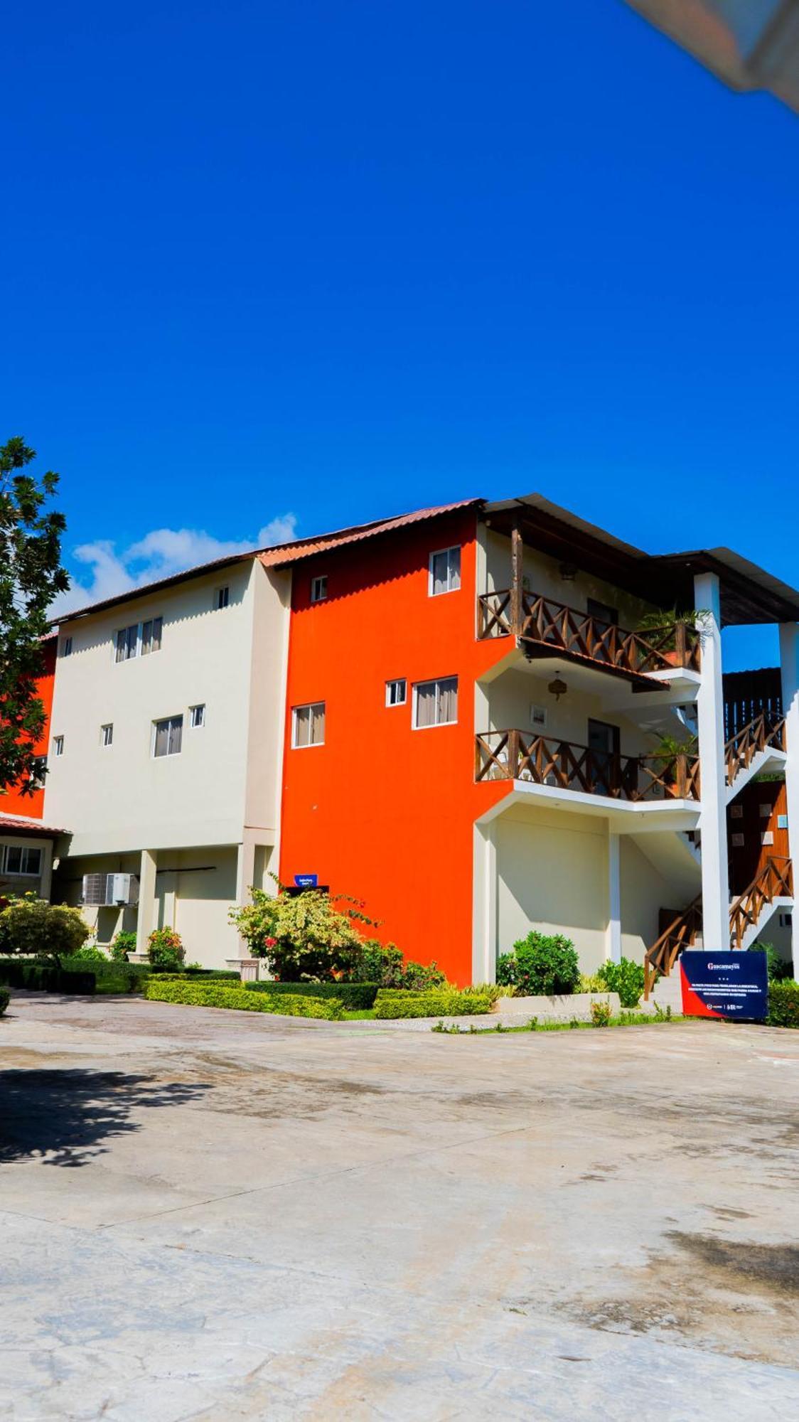 Guacamayos Hotel Бонао Экстерьер фото