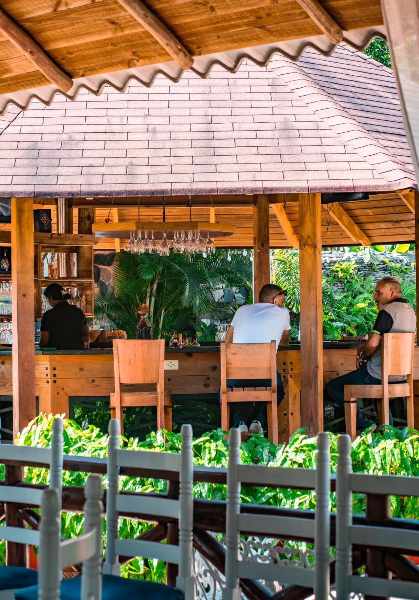 Guacamayos Hotel Бонао Экстерьер фото